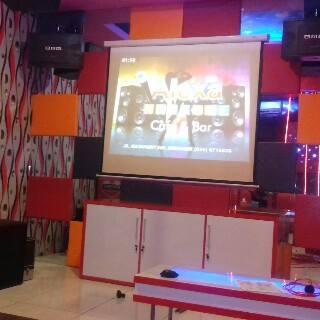 ALEXA KARAOKE & CAFE