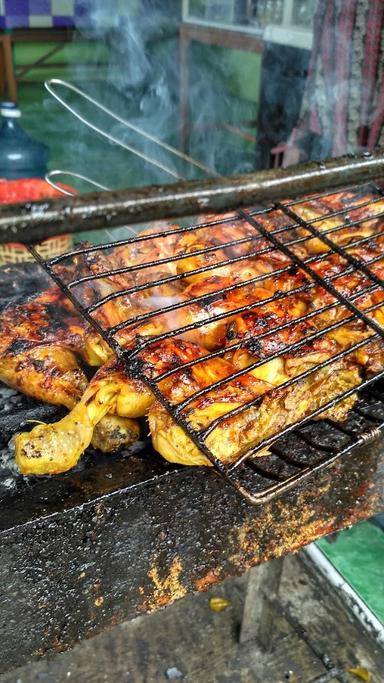 AYAM BAKAR MBAK JUM