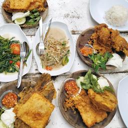 Photo's Ayam Goreng Kremes Nak Nan