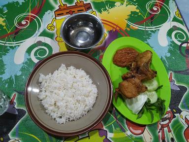 AYAM PENYET  LAMONGAN 