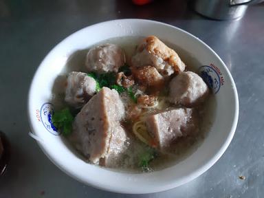 BAKSO KOTAK SUROBOYO CAK WANTO