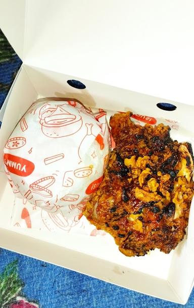 C’BEZT FRIED CHICKEN TLOGOSARI