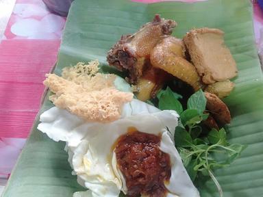 SATE AYAM/AYAM GORENG SALJU