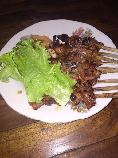 SATE KAMBING PAK GITO