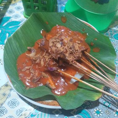 SATE PADANG AJO BUYUANG