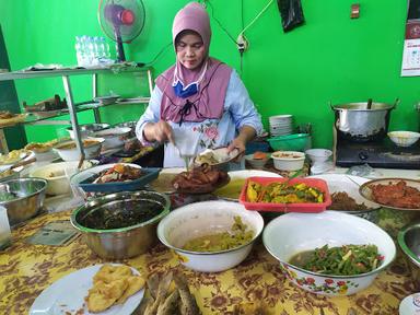 WARUNG MAKAN IJO BU SRI