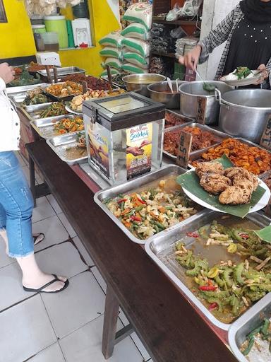 WARUNG MAKAN TEGAL IBU TIA