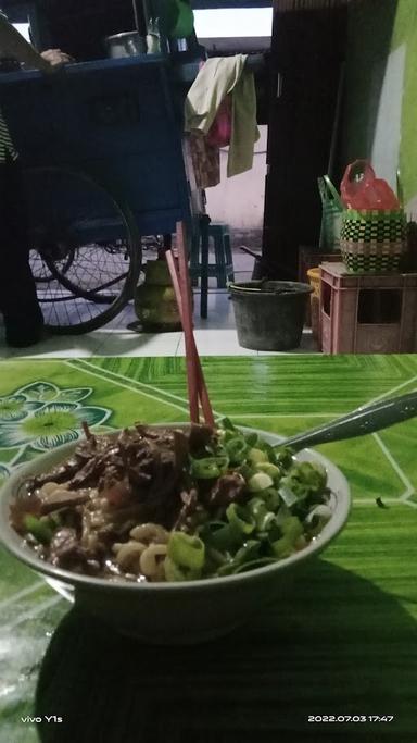 MIE AYAM PAK WIJI PEGANDON