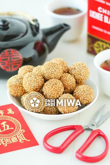 ONDE ONDE MIWA | ANEKA KUE JAJANAN PASAR