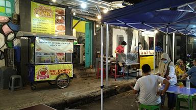 BAKMIE AYAM JAMUR HOKKIE