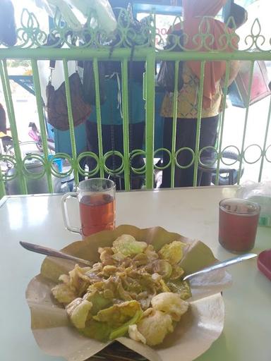 GADO GADO AYAM HJ. RUM