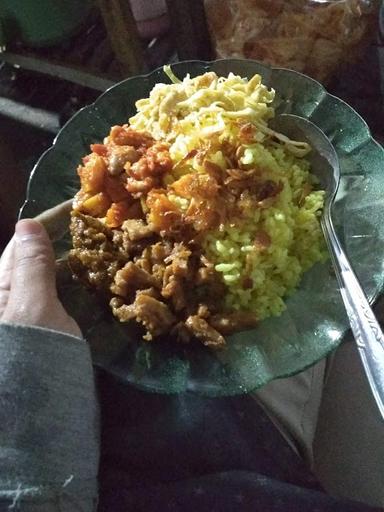 LONTONG SAYUR IBU NUNUNG