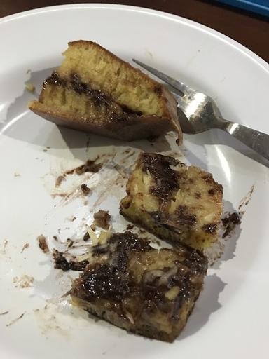 MARTABAK GENDUT PULASAREN