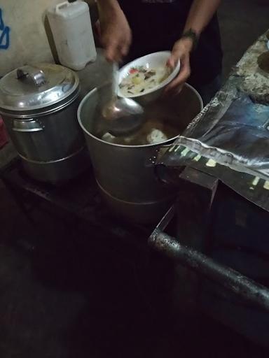 SOP KAKI KAMBING & SAPI 999 DUA SAUDARA