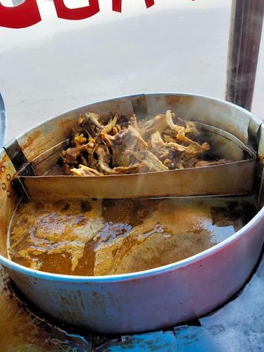 SOTO AYAM MADURA IBU SAM'MAAH