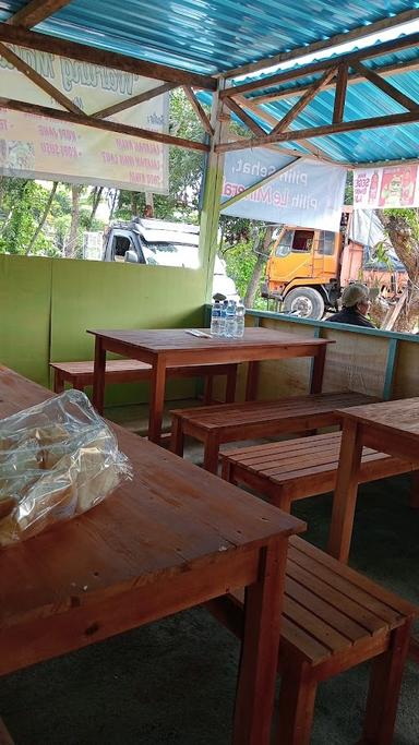 WARUNG MUSLIM BAROKAH