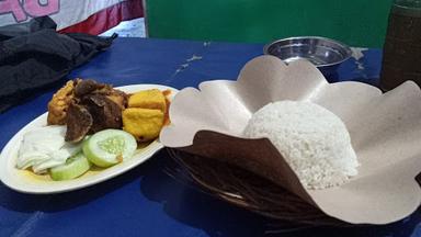 NASI UDUK PECEL LELE