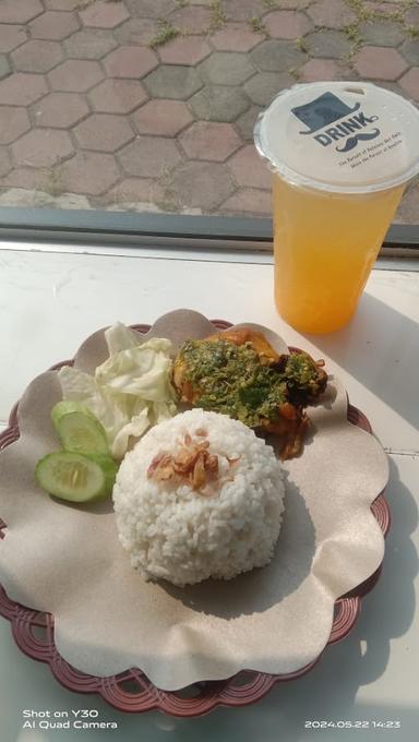 AYAM PENYET CABE IJO MUSDALIFAH