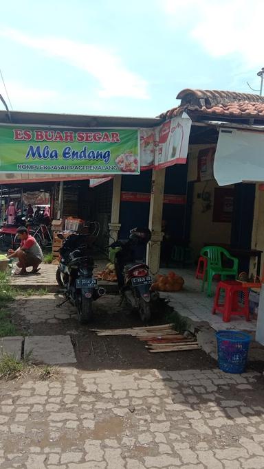 ES BUAH SEGAR MBA ENDANG