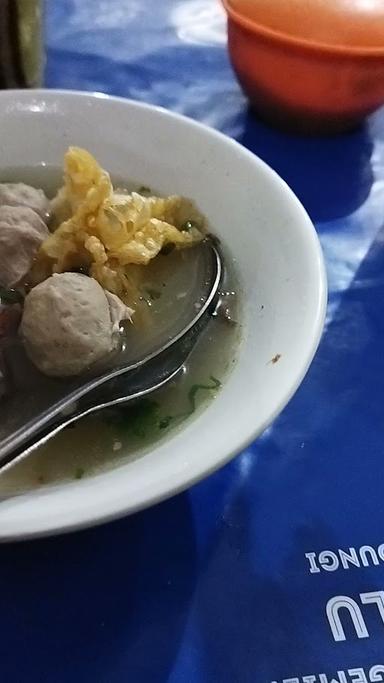 BAKSO & JUICE PAK NDUT PUTRI