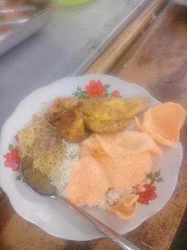 BUBUR AYAM DAN NASI UDUK PAK WITO