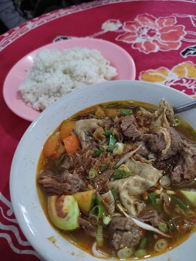 SOTO AYAM PAK DAYANI