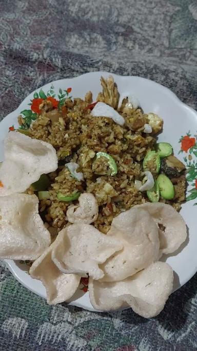 WARUNG NASI GORENG SEBELAHE ATM BRI KC PEMALANG