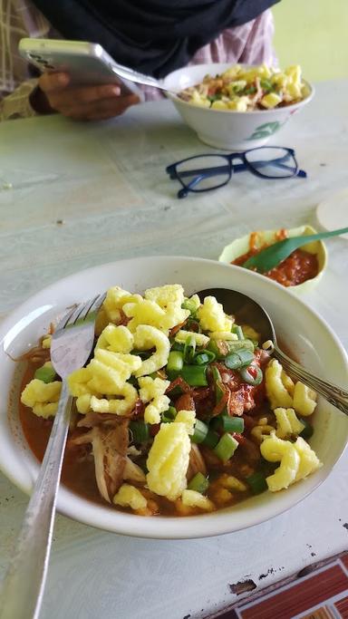 WARUNG SOTO MBAK UUT