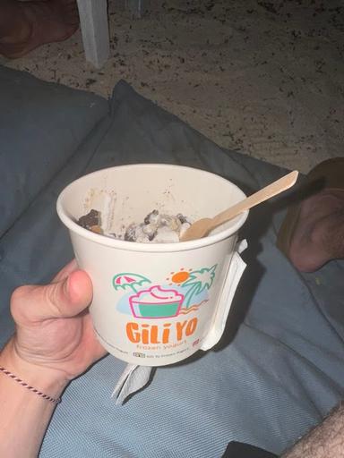 GILI YO FROZEN YOGURT