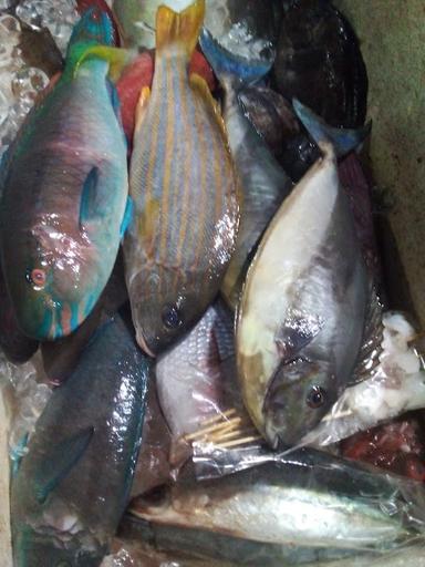 WARUNG IBU HAERA,KULINERI IKAN BAKAR NIPAH