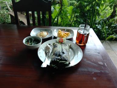 WARUNG SAMBOGA BESIKALUNG