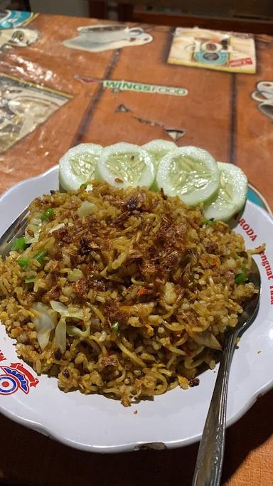 WARUNG MAKAN SUWARNI