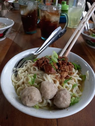 BAKSO & MIE AYAM GLINDING WONOGIRI