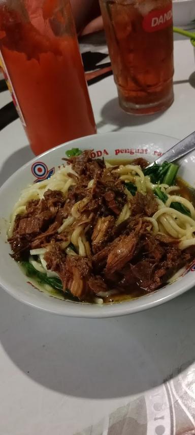 MI AYAM TUGU KUNING