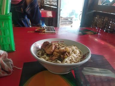 MIE AYAM DAN BAKSO PAK SIDI