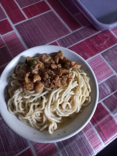 MIE AYAM MANSHURIN