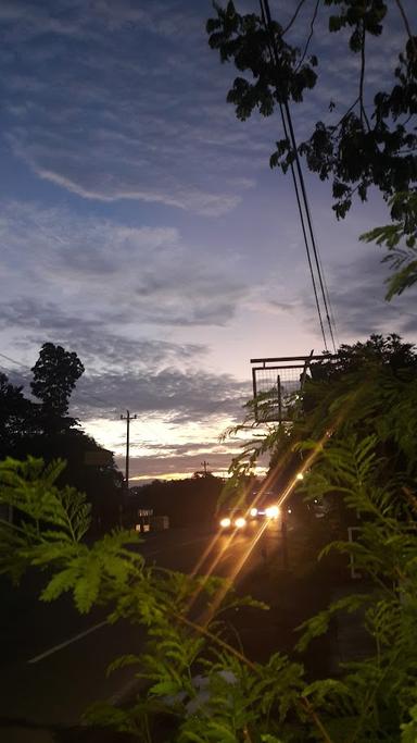 RUMAH MAKAN SALERO KITO MASAKAN PADANG