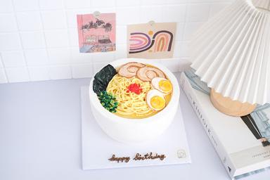 KYOP BAKES - CUSTOM KOREAN CAKE