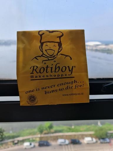 ROTIBOY - PLUIT VILLAGE