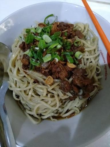 BAKMI JLN V 28 ENG KWI