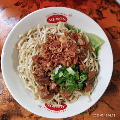 BAKMI JLN V 28 ENG KWI