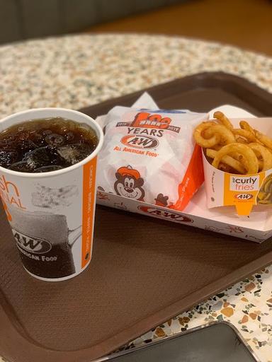 A&W RESTORAN - EMPORIUM PLUIT MALL