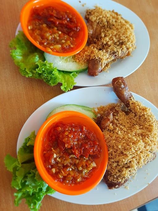 AYAM GORENG KARAWACI