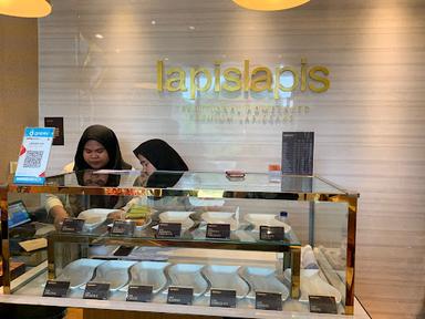 LAPISLAPIS PLUIT