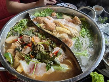 HOTPOT STEAMBOAT AND DIMSUM