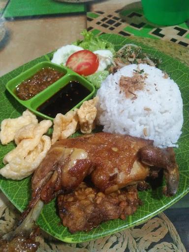 AYAM BAKAR LELA LELI