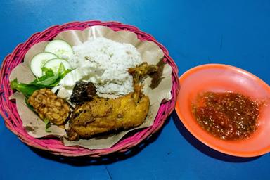 AYAM PENYET 82