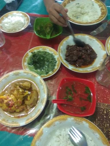 RUMAH MAKAN SITUNGKIR. (KHAS BATAK)