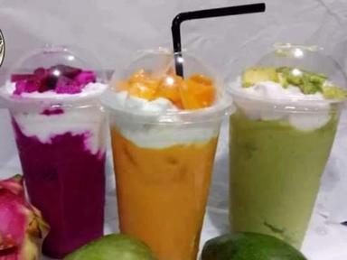 GO JUICE! SMOOTHIES DELICIOUS