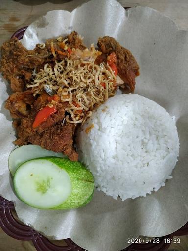 AYAM GEPREK PERMATA